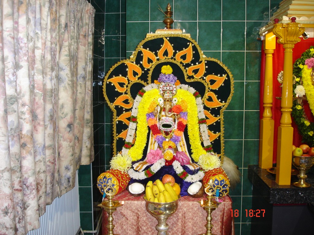 Sri Bala Vinaayagar